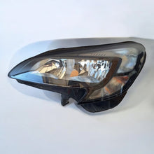 Load image into Gallery viewer, Frontscheinwerfer Opel Corsa E 39108222 Links Scheinwerfer Headlight