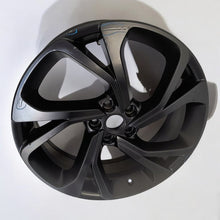 Laden Sie das Bild in den Galerie-Viewer, 1x Alufelge 20 Zoll 6.5&quot; 5x114.3 33ET Glanz Silber 403007153 Renault Rim Wheel