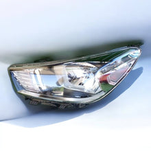 Laden Sie das Bild in den Galerie-Viewer, Frontscheinwerfer Kia Rio IV 92101-8H Links Scheinwerfer Headlight SCH1287847011cg