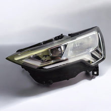 Laden Sie das Bild in den Galerie-Viewer, Frontscheinwerfer Audi Q3 83A941035 Links Scheinwerfer Headlight