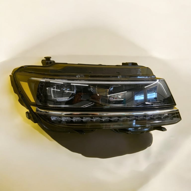 Frontscheinwerfer VW Tiguan 5NB941082D LED Rechts Scheinwerfer Headlight