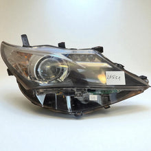 Laden Sie das Bild in den Galerie-Viewer, Frontscheinwerfer Toyota Auris 81110-02E40 Xenon Rechts Scheinwerfer Headlight