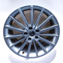 Laden Sie das Bild in den Galerie-Viewer, 1x Alufelge 18 Zoll 7.5&quot; 5x112 51ET Glanz Grau 5E0601025K Skoda Rim Wheel