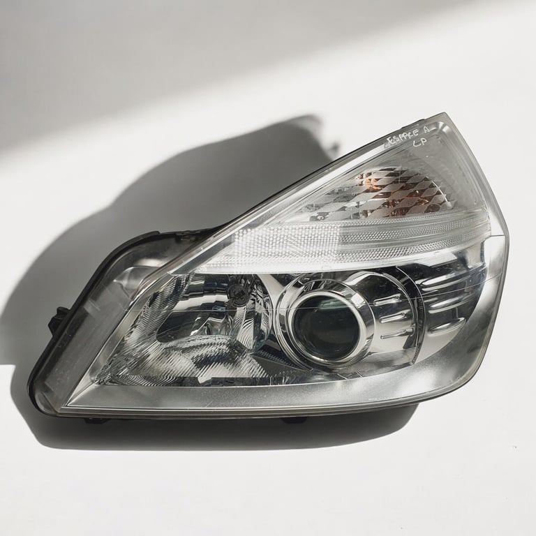 Frontscheinwerfer Renault Espace IV 8200394706 Xenon Links Headlight SCH7807347568kn