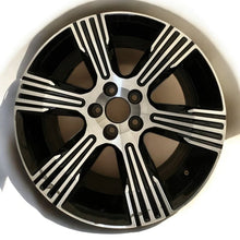 Laden Sie das Bild in den Galerie-Viewer, 1x Alufelge 18 Zoll 7.5&quot; 5x108 50ET Glanz Schwarz 31471552 Volvo Xc60 Xc40