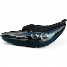 Laden Sie das Bild in den Galerie-Viewer, Frontscheinwerfer Hyundai I30 III 92101-G4120 LED Ein Stück (Rechts oder Links)