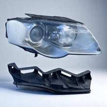 Load image into Gallery viewer, Frontscheinwerfer VW Passat 3C0941752G Bi-Xenon Rechts Scheinwerfer Headlight SCH3977723977be