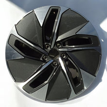 Load image into Gallery viewer, 1x Alufelge 19 Zoll 8.0&quot; 5x112 45ET Glanz Grau 11A601025M Mg Id.4 Rim Wheel