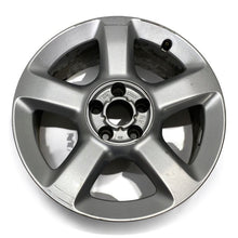 Laden Sie das Bild in den Galerie-Viewer, 1x Alufelge 17 Zoll 7.5&quot; 5x112 45ET Glanz Silber 4B0601025 Audi A6 Rim Wheel