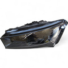 Laden Sie das Bild in den Galerie-Viewer, Frontscheinwerfer Skoda Enyaq 5LB941015A LED Ein Stück (Rechts oder Links)