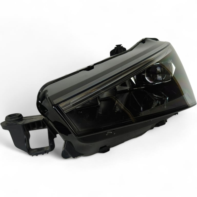 Frontscheinwerfer Skoda Scala 657941015A Full LED Ein Stück (Rechts oder Links) SCH6863233561bh
