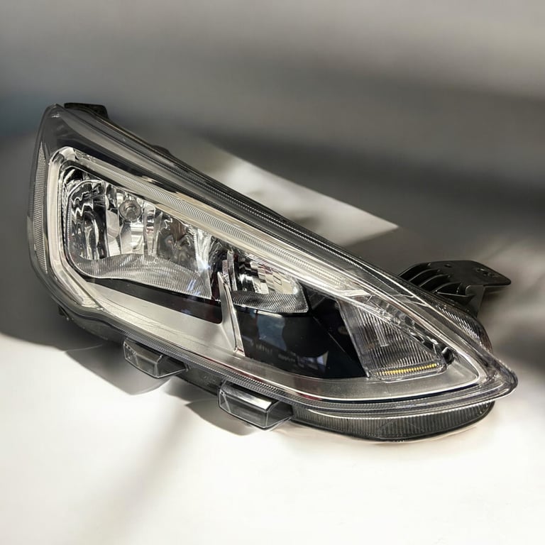 Frontscheinwerfer Ford Focus JX7B-13W029-AE LED Rechts Scheinwerfer Headlight SCH6674893921ra