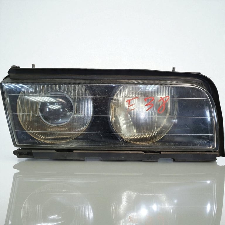 Frontscheinwerfer BMW 7 E38 0301043202 8352022 Rechts Scheinwerfer Headlight SCH9756463678op