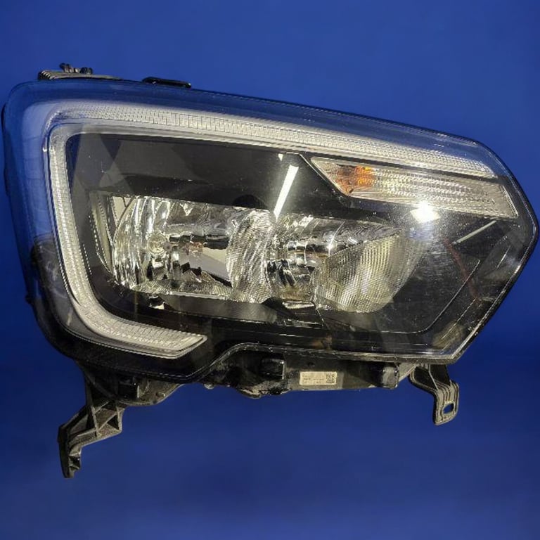 Frontscheinwerfer Renault Master III 260105567R LED Rechts Headlight SCH5350803902qm