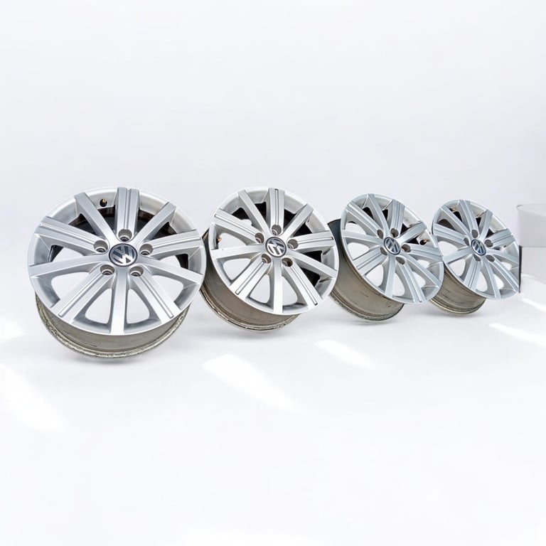 4x Alufelge 15 Zoll 6.5" 5x112 50ET Glanz Silber 5K0601025J Seat Touran
