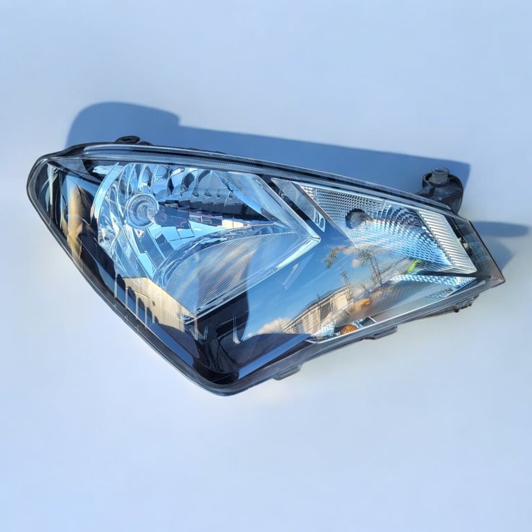 Frontscheinwerfer Seat Mii 1SL941016F 1EJ010671-02 LED Rechts Headlight