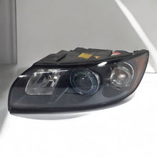 Load image into Gallery viewer, Frontscheinwerfer Volvo S40 II 30698877 Xenon Links Scheinwerfer Headlight SCH1043466551ra