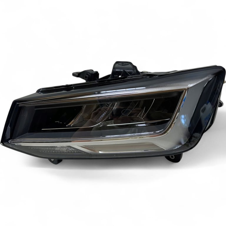 Frontscheinwerfer Audi Q2 81A941011 LED Ein Stück (Rechts oder Links) Headlight SCH8211035046pu