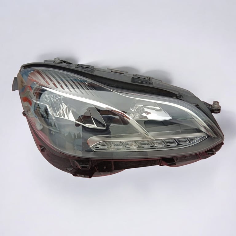 Frontscheinwerfer Mercedes-Benz 1EX011 066-62 LED Ein Stück (Rechts oder Links)