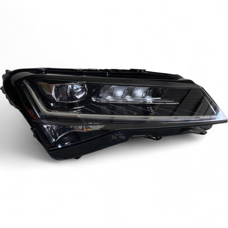 Frontscheinwerfer Skoda Superb III 3V1941016D LED Rechts Scheinwerfer Headlight