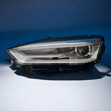 Laden Sie das Bild in den Galerie-Viewer, Frontscheinwerfer Audi A5 8W6941005C Links Scheinwerfer Headlight