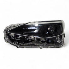 Laden Sie das Bild in den Galerie-Viewer, Frontscheinwerfer Toyota Yaris Cross LED Links Scheinwerfer Headlight SCH1566715252lg