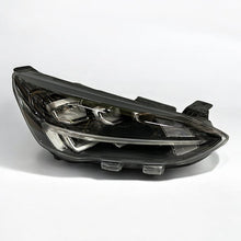 Laden Sie das Bild in den Galerie-Viewer, Frontscheinwerfer Ford Focus MK7B-13E014-EB Xenon Rechts Scheinwerfer Headlight SCH4072569040np