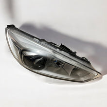 Load image into Gallery viewer, Frontscheinwerfer Ford Focus F1EB-13D154 Rechts Scheinwerfer Headlight