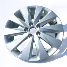 Laden Sie das Bild in den Galerie-Viewer, 1x Alufelge 16 Zoll 6.0&quot; 5x100 45ET Glanz 6F0601025 Seat Ibiza Rim Wheel