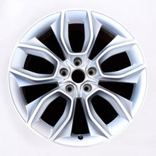 Laden Sie das Bild in den Galerie-Viewer, 1x Alufelge 19 Zoll 8.0&quot; 5x112 45ET Glanz Silber 57A601025G Skoda Karoq