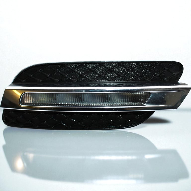 Rückleuchte Mercedes-Benz A1668800824 A1668842222 A1668200756 A2040065501 Rechts