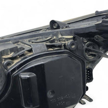 Load image into Gallery viewer, Frontscheinwerfer BMW 5 Touring 15933200 Links Scheinwerfer Headlight SCH3732059932qs