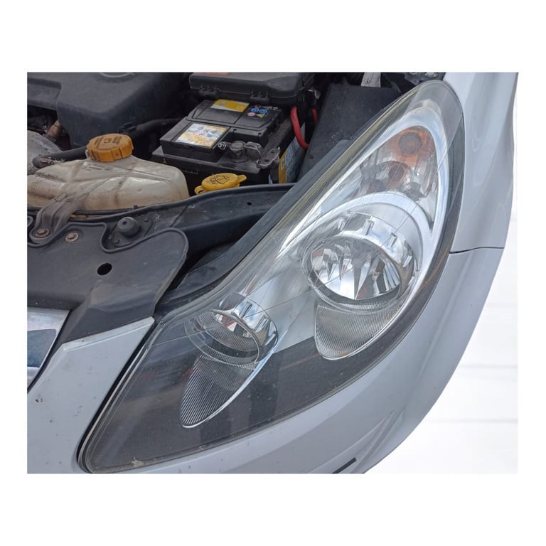 Frontscheinwerfer Opel Corsa D Ein Stück (Rechts oder Links) Headlight