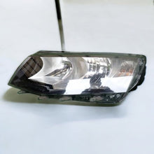 Laden Sie das Bild in den Galerie-Viewer, Frontscheinwerfer Skoda Octavia III 5E1941015 Links Scheinwerfer Headlight SCH8256358049qt