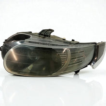 Laden Sie das Bild in den Galerie-Viewer, Frontscheinwerfer Saab 9-5 5907911010966 Ein Stück (Rechts oder Links) Headlight