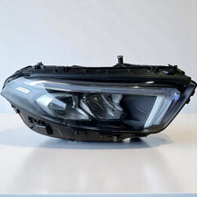 Laden Sie das Bild in den Galerie-Viewer, Frontscheinwerfer Mercedes-Benz W177 A1779064703 Full LED Rechts oder Links SCH5203904134qi