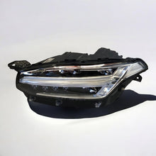 Laden Sie das Bild in den Galerie-Viewer, Frontscheinwerfer Volvo Xc90 31656987 89910617 LED Links Scheinwerfer Headlight