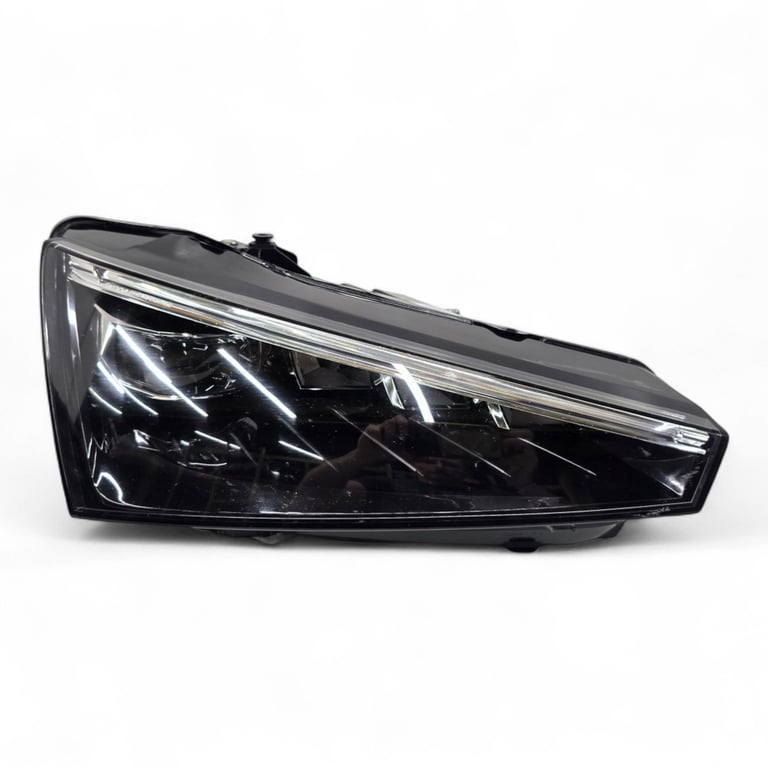 Frontscheinwerfer Skoda Fabia Scala 657941016A Full LED Rechts Headlight SCH5689474056xx