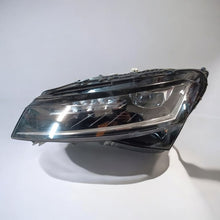 Laden Sie das Bild in den Galerie-Viewer, Frontscheinwerfer Skoda Superb III 3V1941015D LED Links Scheinwerfer Headlight
