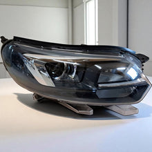 Load image into Gallery viewer, Frontscheinwerfer Opel Vivaro Zafira Life 9832836480 Xenon Rechts Headlight SCH6558004369cq