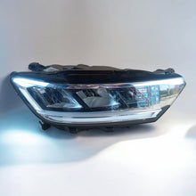 Laden Sie das Bild in den Galerie-Viewer, Frontscheinwerfer VW T-Roc 2GA941006F LED Rechts Scheinwerfer Headlight