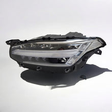Laden Sie das Bild in den Galerie-Viewer, Frontscheinwerfer Volvo Xc90 II 32338952 Full LED Links Scheinwerfer Headlight