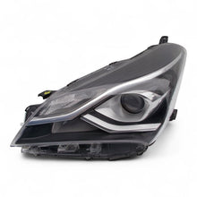 Load image into Gallery viewer, Frontscheinwerfer Toyota Yaris Links Scheinwerfer Headlight SCH4765118034qx