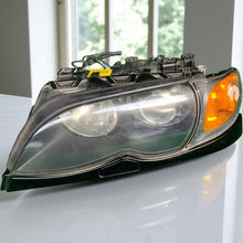 Laden Sie das Bild in den Galerie-Viewer, Frontscheinwerfer BMW 3 E46 6910967 0301177271 Xenon Links Headlight SCH4459246129wy