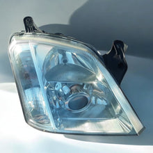 Laden Sie das Bild in den Galerie-Viewer, Frontscheinwerfer Opel Zafira B Meriva A Ein Stück (Rechts oder Links) Headlight
