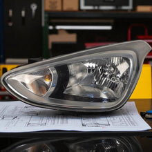 Laden Sie das Bild in den Galerie-Viewer, Frontscheinwerfer Hyundai I10 92101-B9000 Ein Stück (Rechts oder Links) SCH3541281036gn