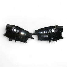 Laden Sie das Bild in den Galerie-Viewer, Frontscheinwerfer Mazda Cx30 071158W5553R 055210W5553L LED Rechts oder Links SCH7921909286lq