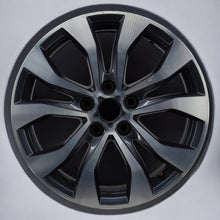 Load image into Gallery viewer, 1x Alufelge 17 Zoll 7.0&quot; 5x114.3 43ET Glanz Graphit 403007202R Mg Rim Wheel