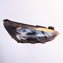 Laden Sie das Bild in den Galerie-Viewer, Frontscheinwerfer Ford Focus JX7B-13E014-CD Rechts Scheinwerfer Headlight SCH1566796084nr