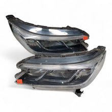 Laden Sie das Bild in den Galerie-Viewer, Frontscheinwerfer Honda Crv Cr-V IV Ein Stück (Rechts oder Links) Headlight